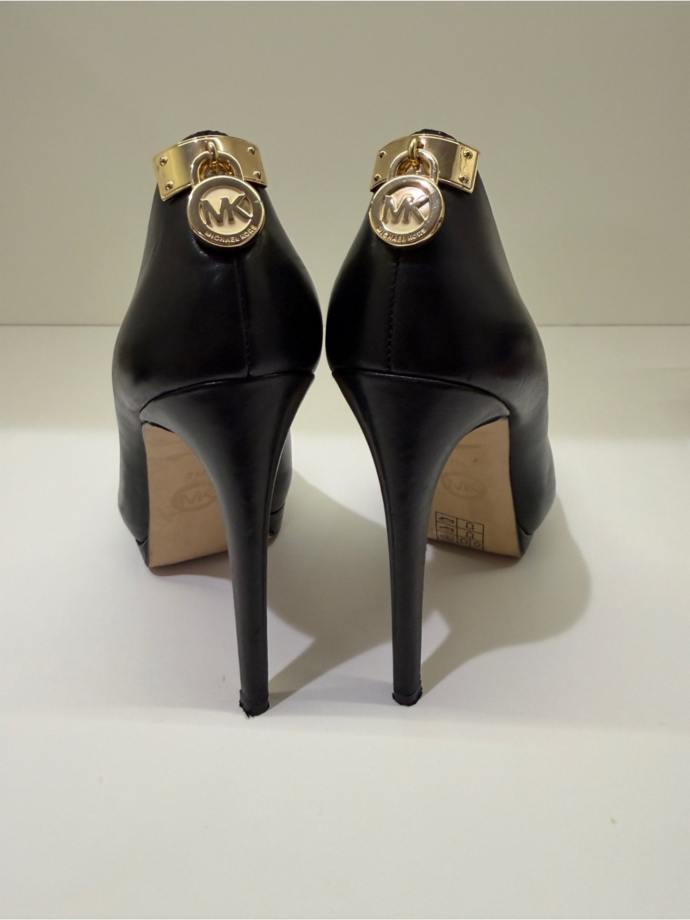 Michael Kors Black Leather Platform Pumps - Picture 4 of 7